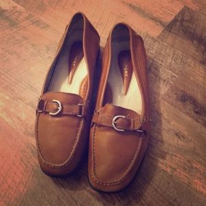 Leather rockport shoes very comfortable sole!